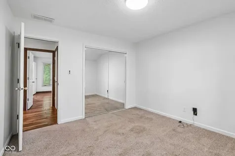 4037 Hillendale Drive Greenwood IN 46142