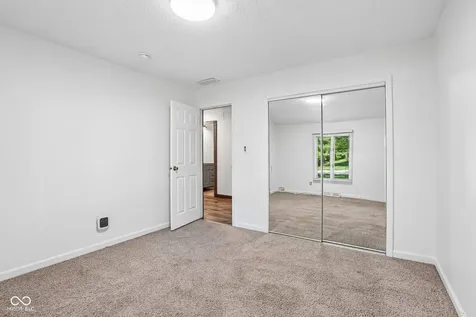 4037 Hillendale Drive Greenwood IN 46142