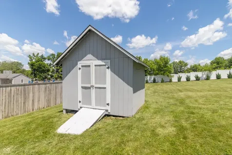 2416 E Hickory Boulevard Greenfield IN 46140