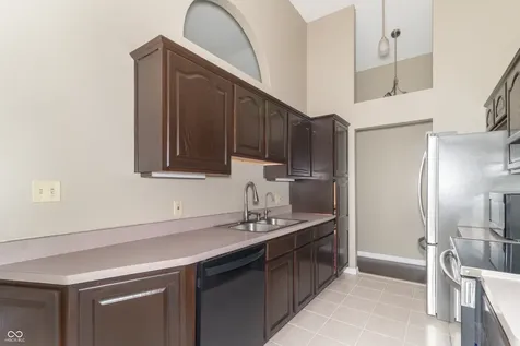 2416 E Hickory Boulevard Greenfield IN 46140