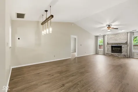 7141 Bracken Lane Indianapolis IN 46239