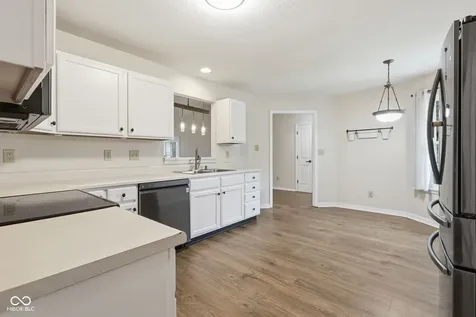 7141 Bracken Lane Indianapolis IN 46239