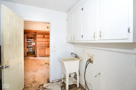 5515 Woodside Drive Indianapolis IN 46228