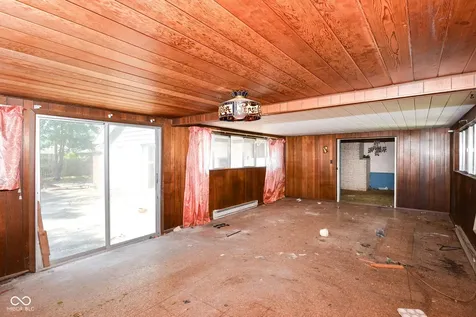 5515 Woodside Drive Indianapolis IN 46228