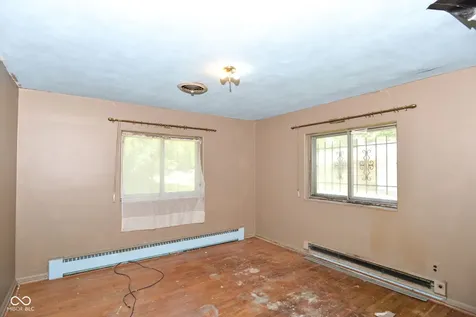 5515 Woodside Drive Indianapolis IN 46228