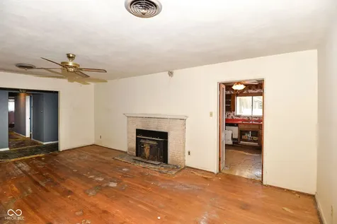 5515 Woodside Drive Indianapolis IN 46228