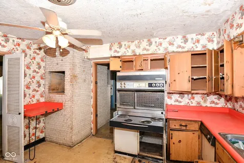 5515 Woodside Drive Indianapolis IN 46228