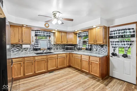 8645 Highland Road Martinsville IN 46151