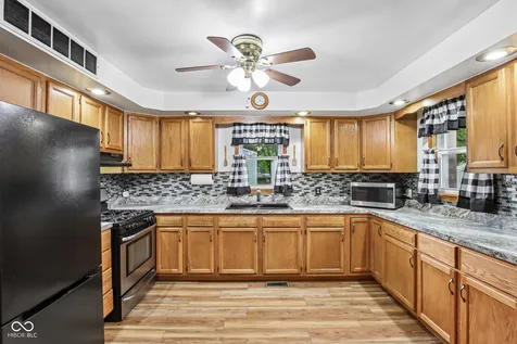 8645 Highland Road Martinsville IN 46151