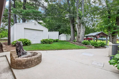 8645 Highland Road Martinsville IN 46151