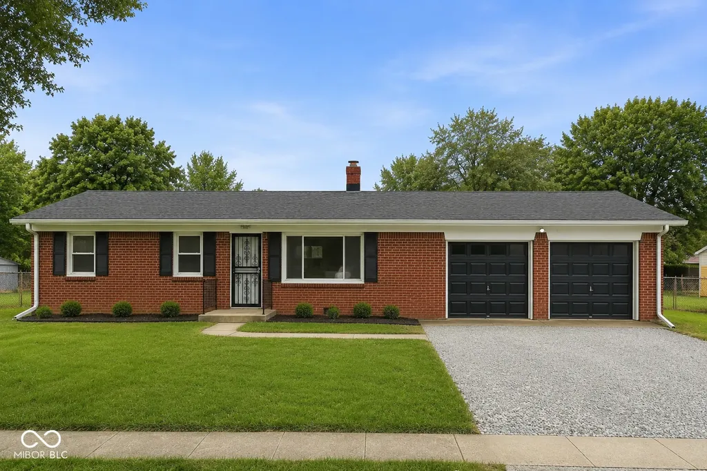 10628 E County Road 100 S Indianapolis IN 46231