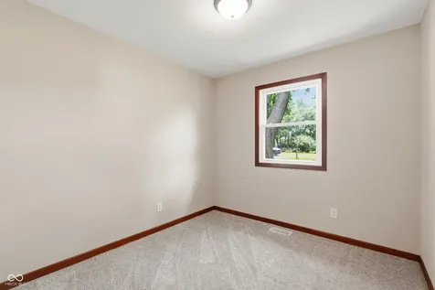 10628 E County Road 100 S Indianapolis IN 46231