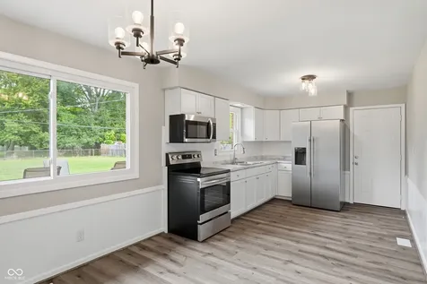 10628 E County Road 100 S Indianapolis IN 46231