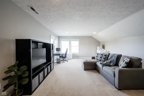 12052 Ashland Drive Fishers IN 46037