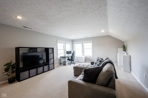 12052 Ashland Drive Fishers IN 46037