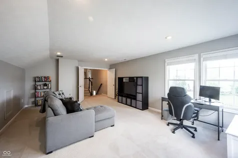 12052 Ashland Drive Fishers IN 46037