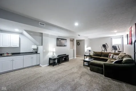 12052 Ashland Drive Fishers IN 46037