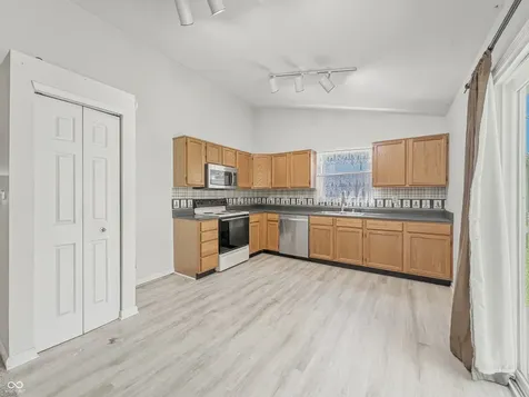 1266 Auburn Drive Brownsburg IN 46112