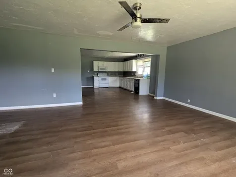 674 W 300 N Anderson IN 46011