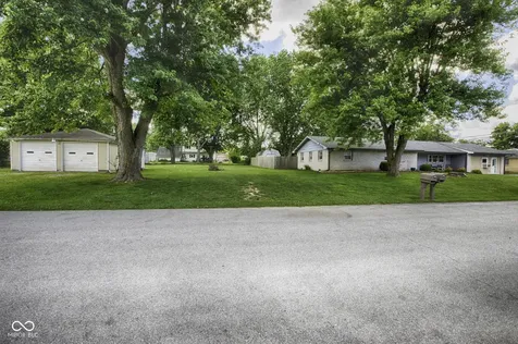 609 Carolyne Street Martinsville IN 46151