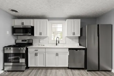 2207 Albany Street Indianapolis IN 46203