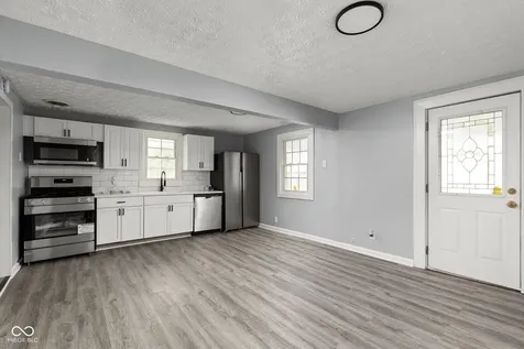 2207 Albany Street Indianapolis IN 46203