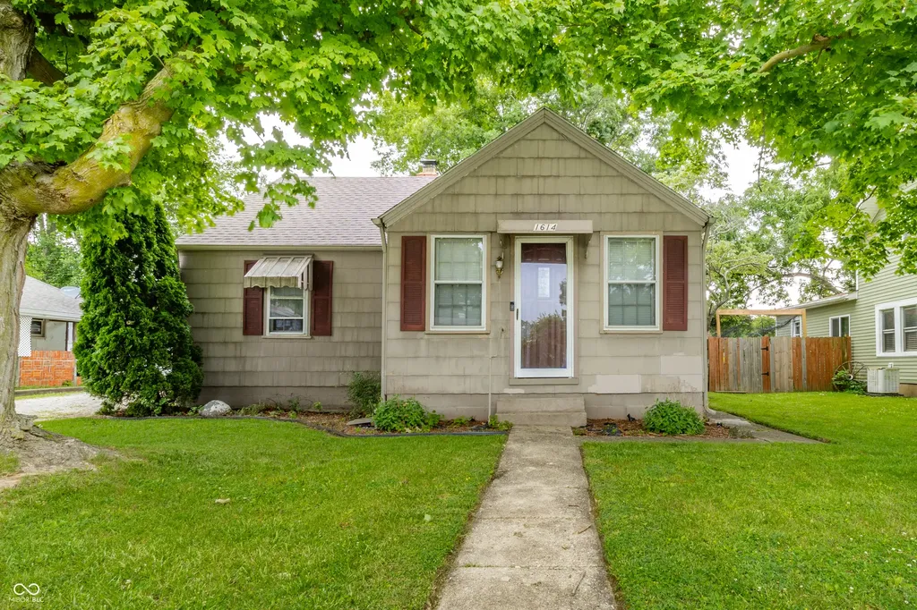 1614 S Luick Avenue Muncie IN 47302