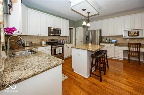 11934 Gray Eagle Drive Fishers IN 46037