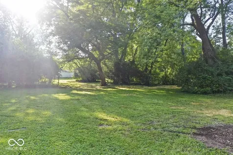 1325 N Wittfield Street Indianapolis IN 46229