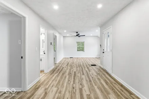 5547 W Southport Road Indianapolis IN 46221