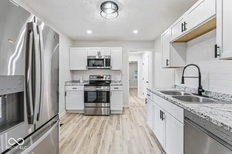 5547 W Southport Road Indianapolis IN 46221