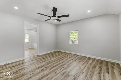 5547 W Southport Road Indianapolis IN 46221