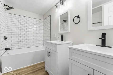 5547 W Southport Road Indianapolis IN 46221