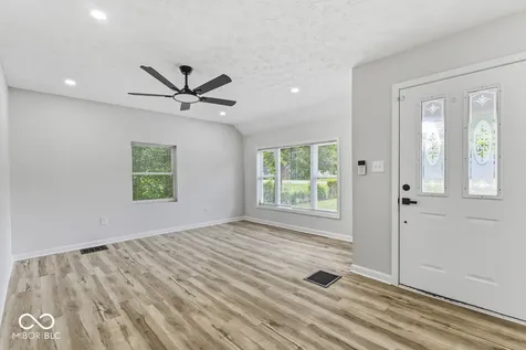 5547 W Southport Road Indianapolis IN 46221