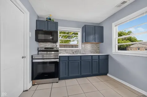 5939 E 24th Street Indianapolis IN 46218