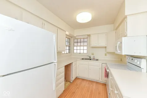 5225 Whisperwood Lane Indianapolis IN 46226