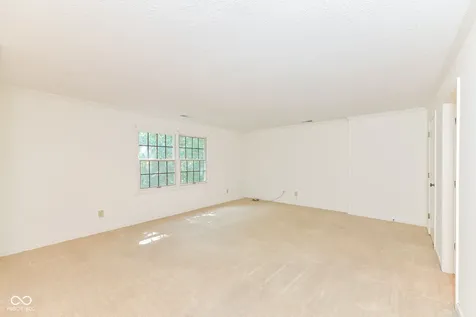 5225 Whisperwood Lane Indianapolis IN 46226