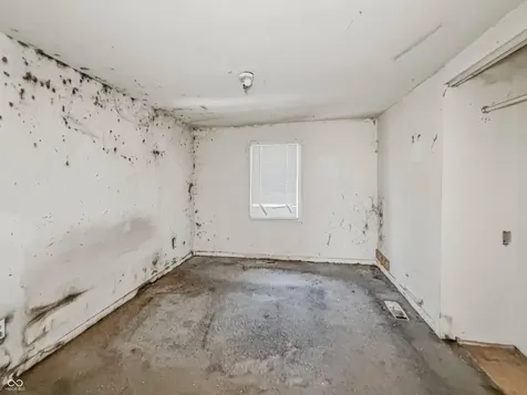 3317 S Lyons Avenue Indianapolis IN 46221