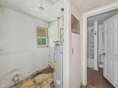 3317 S Lyons Avenue Indianapolis IN 46221