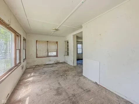 3317 S Lyons Avenue Indianapolis IN 46221