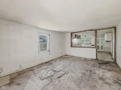 3317 S Lyons Avenue Indianapolis IN 46221