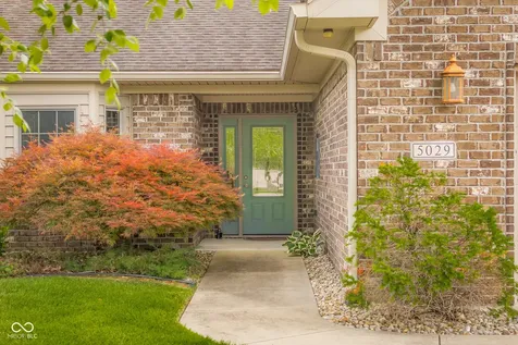 5029 Anna Maria Drive Columbus IN 47203