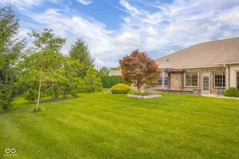5029 Anna Maria Drive Columbus IN 47203