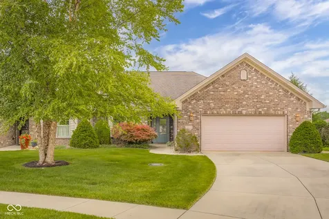5029 Anna Maria Drive Columbus IN 47203