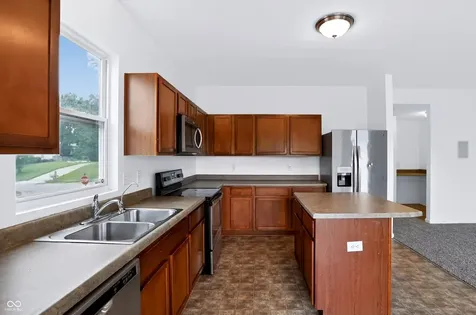 4818 Ladywood Bluff Indianapolis IN 46226