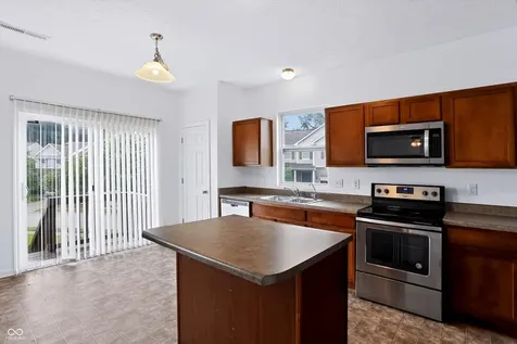 4818 Ladywood Bluff Indianapolis IN 46226
