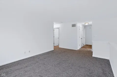 4818 Ladywood Bluff Indianapolis IN 46226