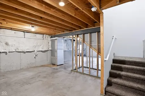4818 Ladywood Bluff Indianapolis IN 46226