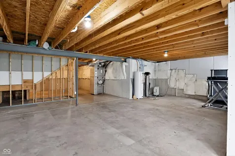 4818 Ladywood Bluff Indianapolis IN 46226