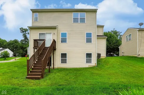 4818 Ladywood Bluff Indianapolis IN 46226
